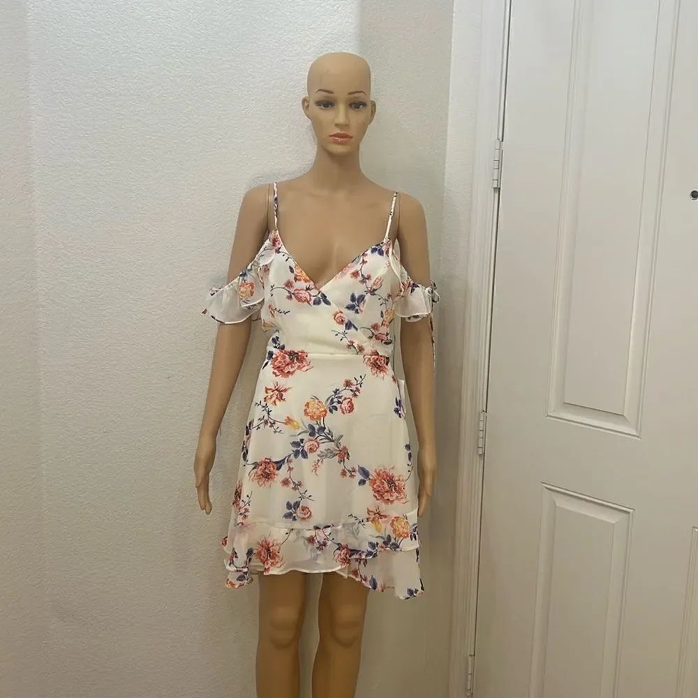 Lulus Dress Sz Small Sunday Sweets Cream Floral Print Ruffle Hem Mini Tie Sleeve